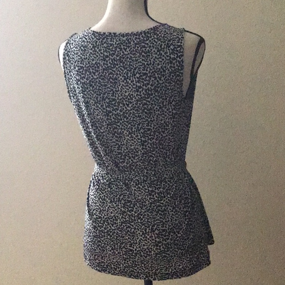 SMALL Liz Claiborne Leopard Sleeveless Top - Picture 4 of 6